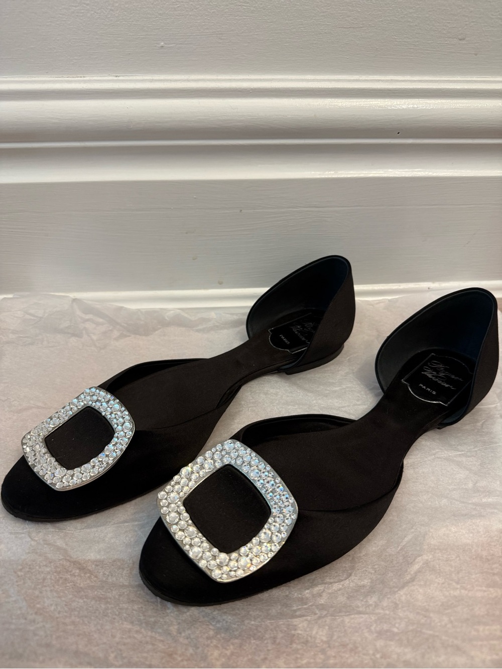 💎 Roger Vivier Black D'Orsay Flats with Crystal Buckle US 39